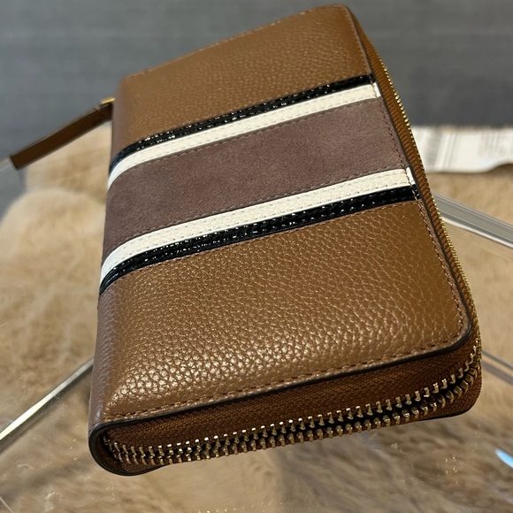 Tory Burch Brown and Black Wallet with Gold Emblem - Picture 4 of 6